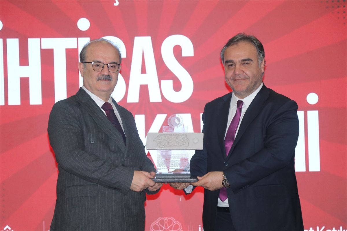 Gençler Yeni Döneme Hazırlanmalı