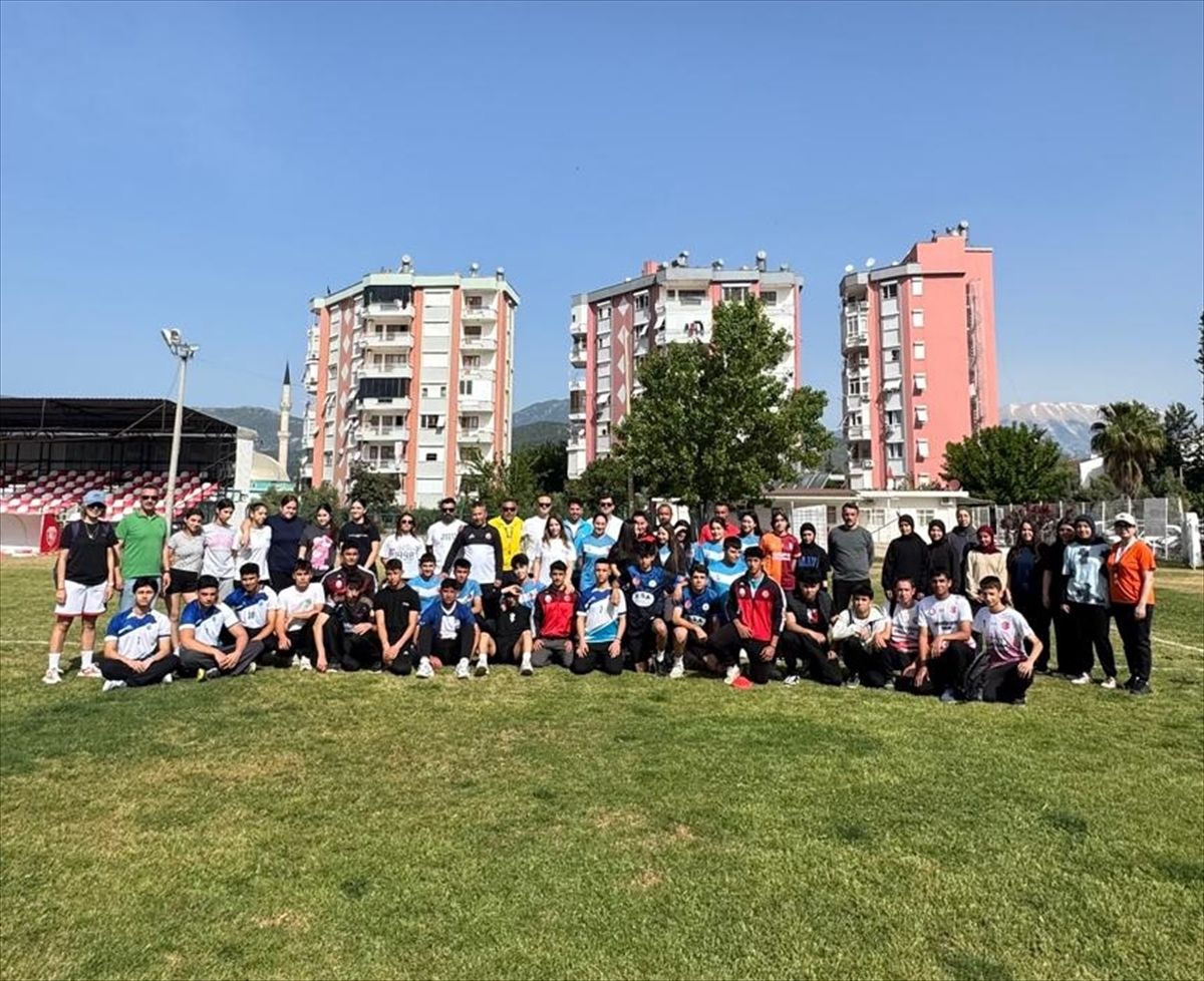 Kumluca’da Gençlik Haftası Atletizm Yarışları