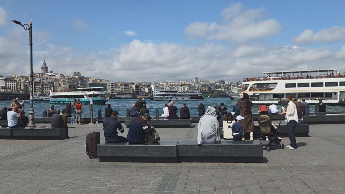 Eminönü’nde Bayram Alışverişi Yoğun