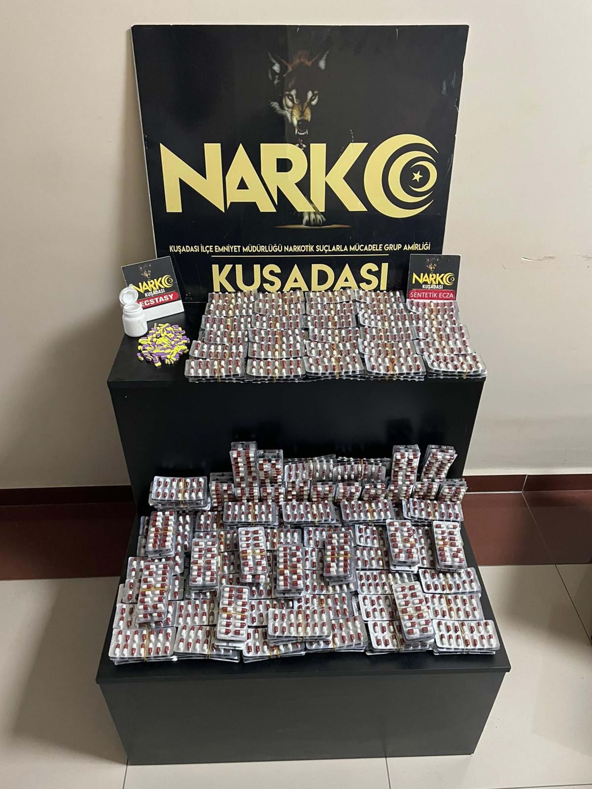 Kuşadası’nda Uyuşturucu Operasyonu: 5 Bin Hap Ele Geçirildi