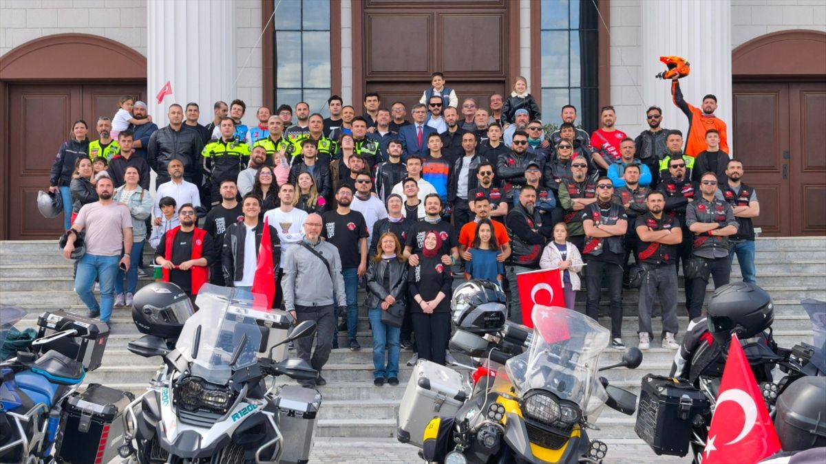 Kütahya’da Motosikletli Kortejle Bayram Coşkusu