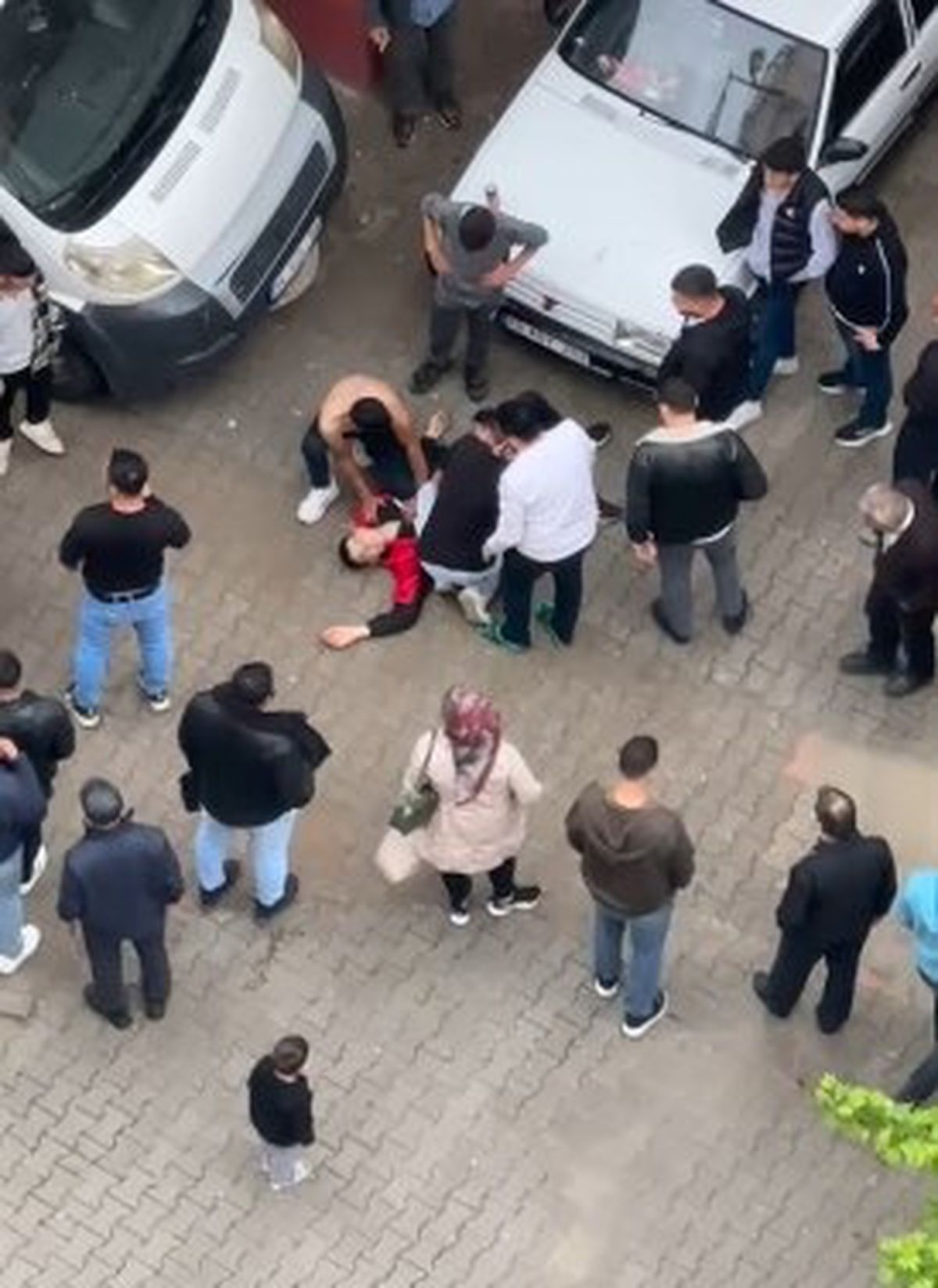 Amca Çocukları Arasında Silahlı Kavga