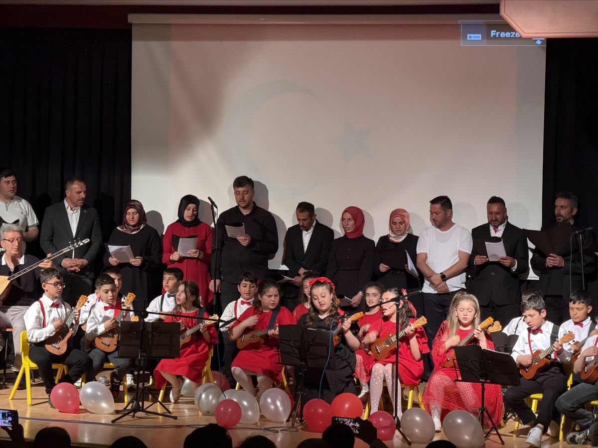Ladik’te Öğrencilerden Konser