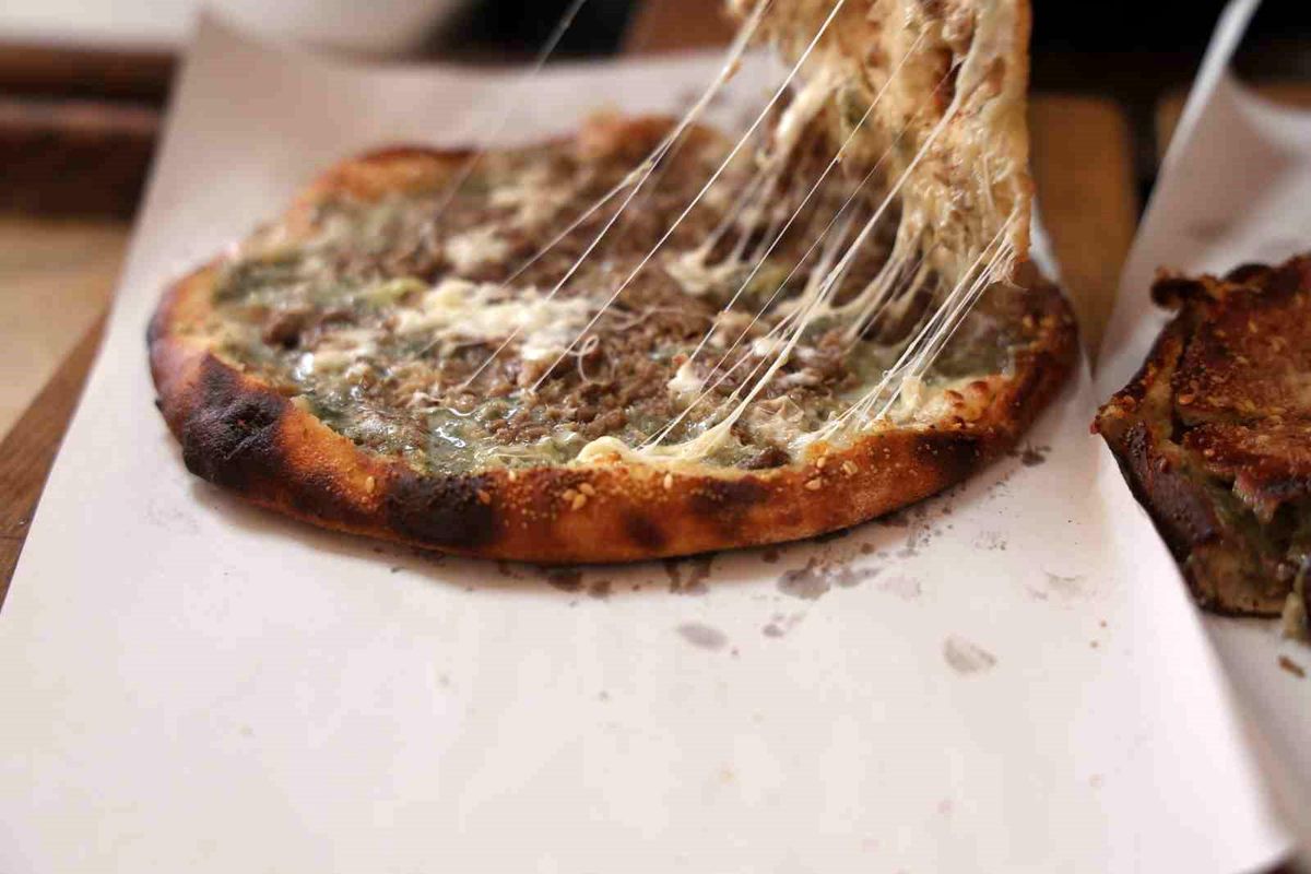 Konya’nın Yağ Somunu: Yerli Pizza