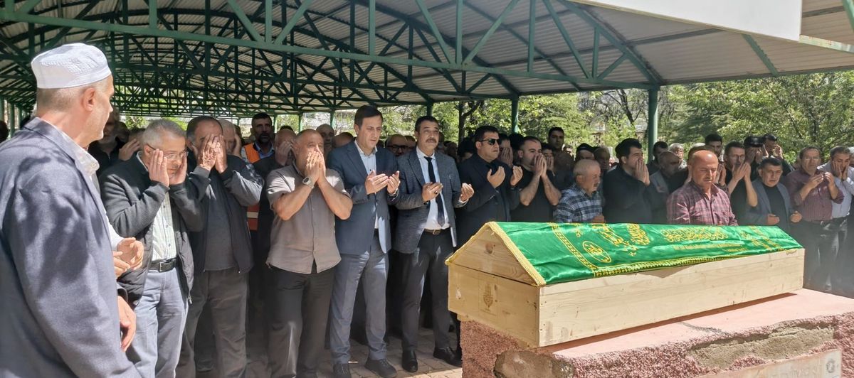 Tren Kazasında İşçi Hayatını Kaybetti