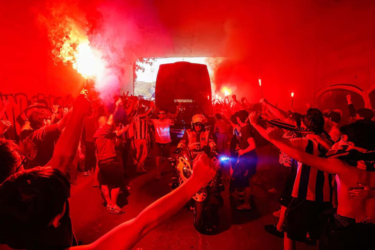 ”Los Turcos” lakaplı Deportivo La Coruna 8 yıl sonra yeniden La Liga’da