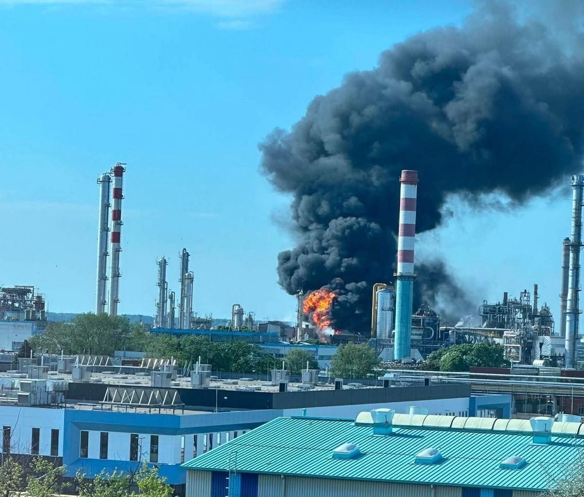 Macaristan’da Petrokimya Tesisinde Patlama