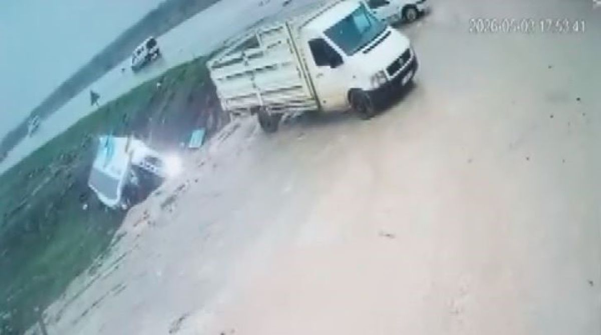 Malatya’da 3 kişinin hayatını kaybettiği otobüs kazası kamerada