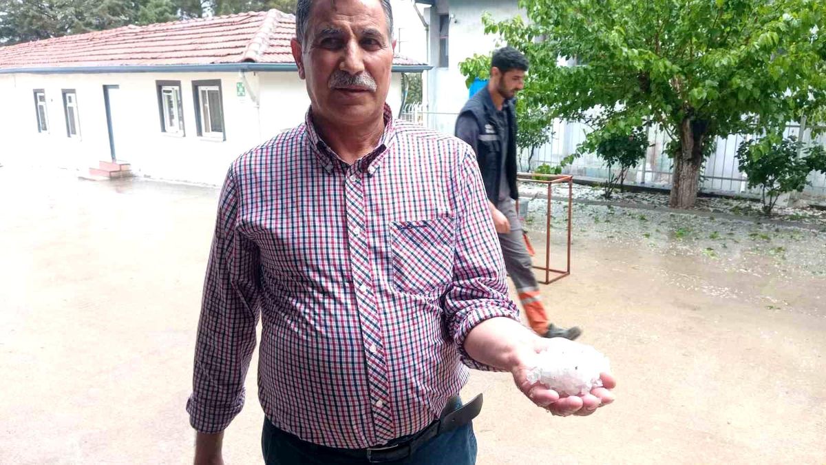 Malatya’da Dolu Yağışı Üreticileri Endişelendirdi