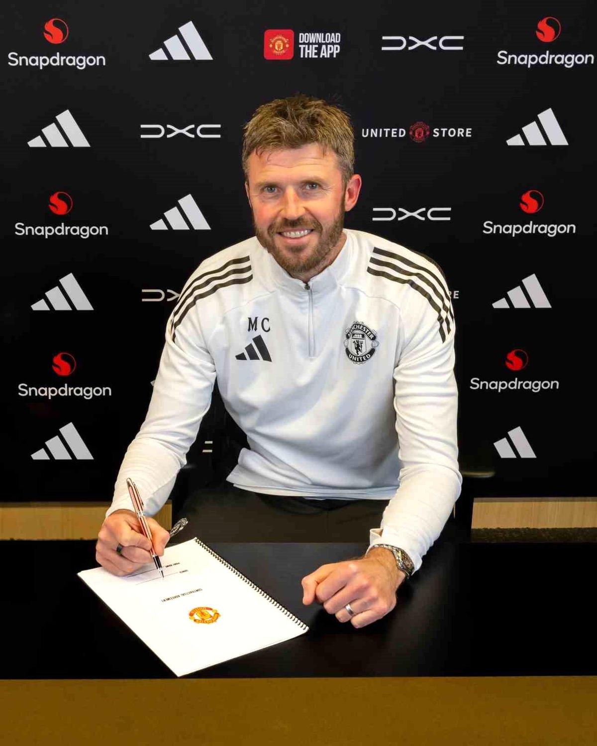 Carrick’in Sözleşmesi Uzatıldı