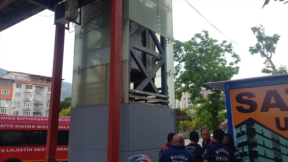 Yaya Üst Geçidinde Talihsiz Kaza