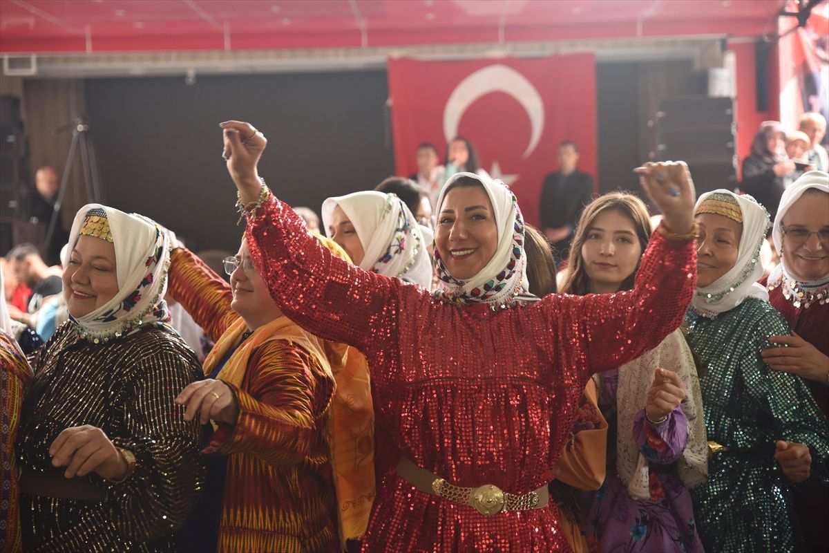 Mengen’de 9. Yöresel Giyim ve Kültür Şenliği