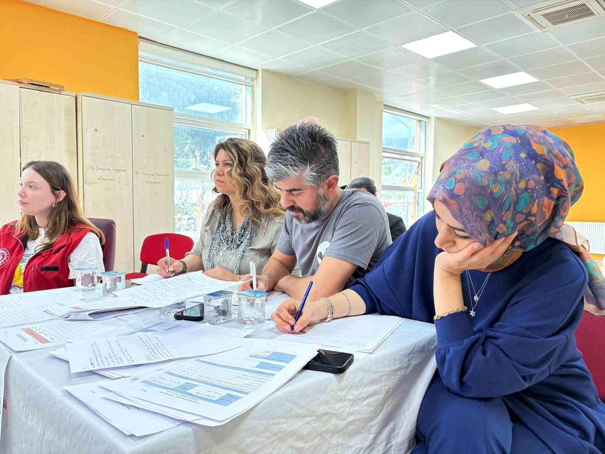 Menteşe’de Türkiye Münazara Yarışması Finali Yapıldı
