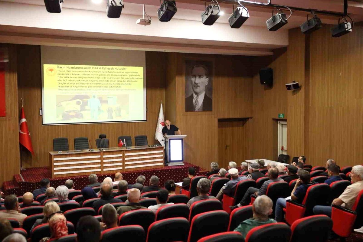 Muğla’da Üreticilere İlaçlama Eğitimi