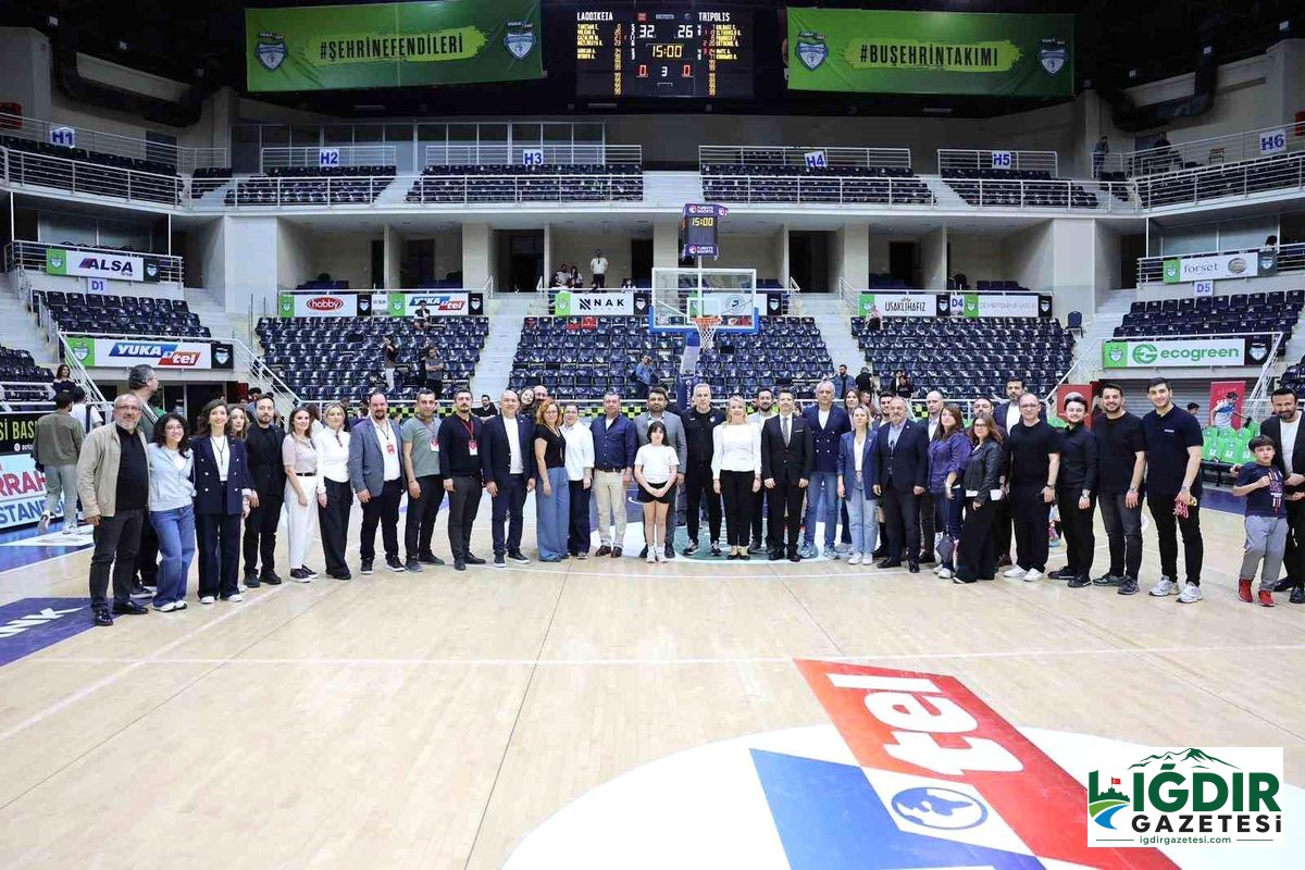 Merkezefendi Basketbol Takımı eğitime destek amacıyla parkeye çıktı