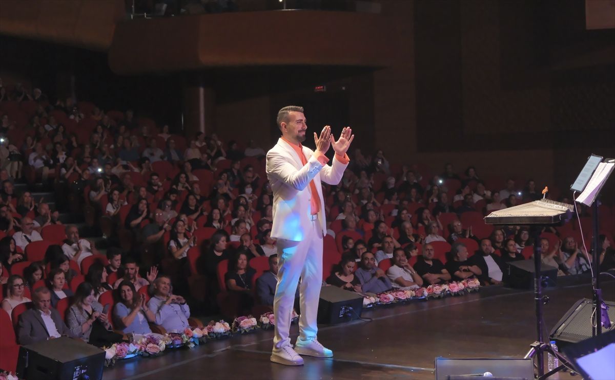 İyilik Korosu Selami Şahin Şarkılarıyla Mersin’de