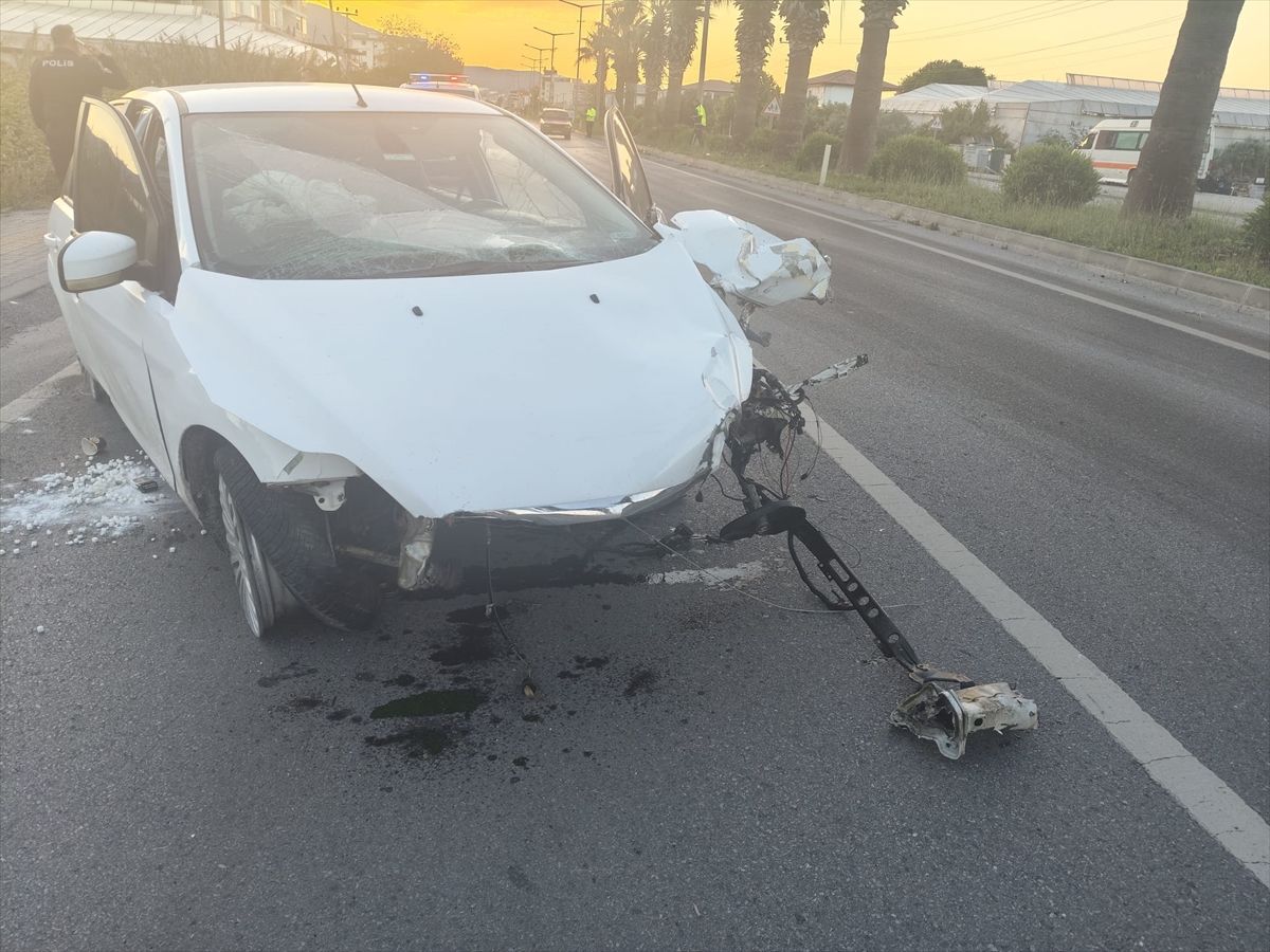 Bozyazı’da Kaza: 3 Yaralı