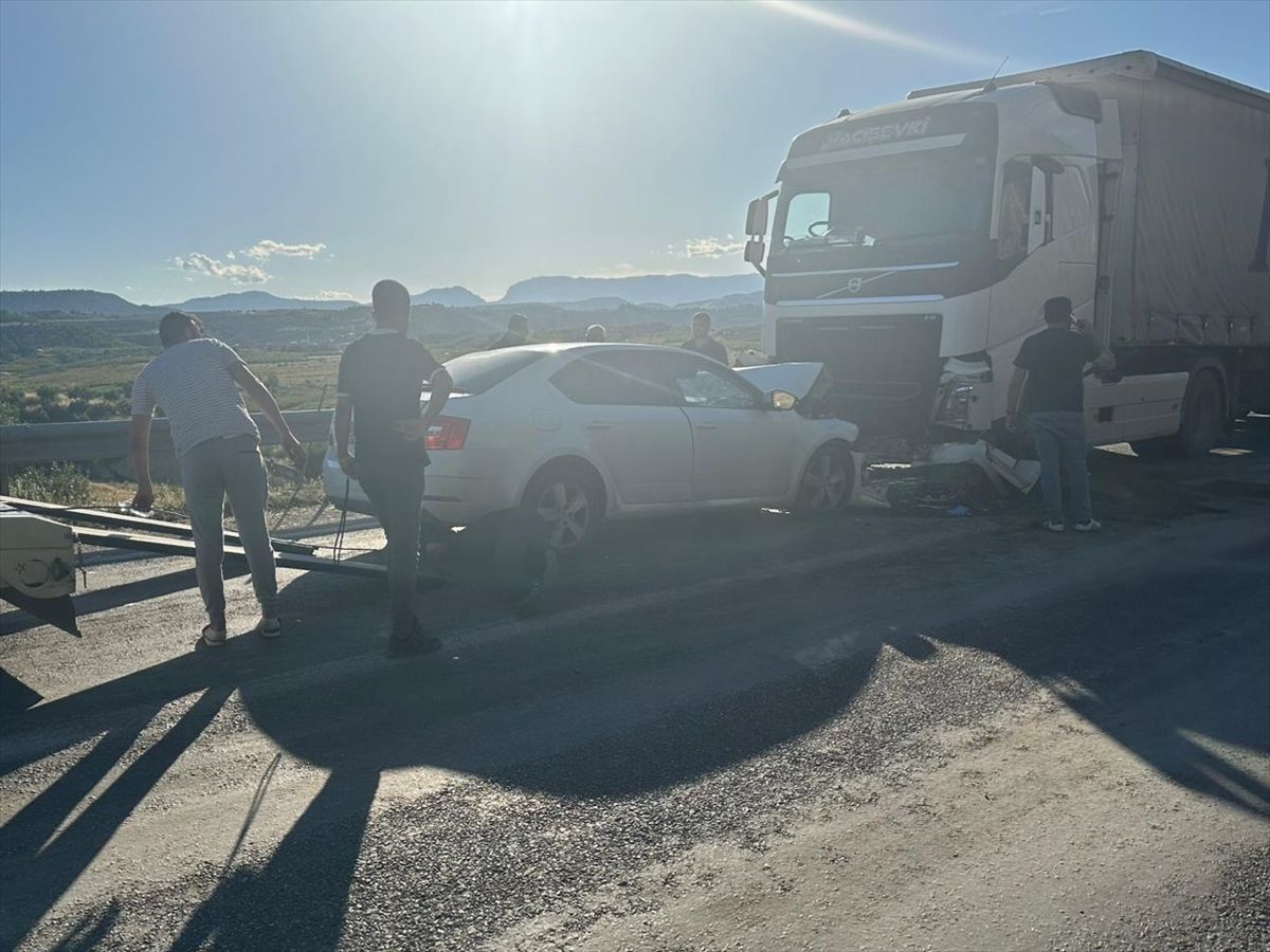 Mersin’deki Trafik Kazası: Anne ve Kızı Hayatını Kaybetti