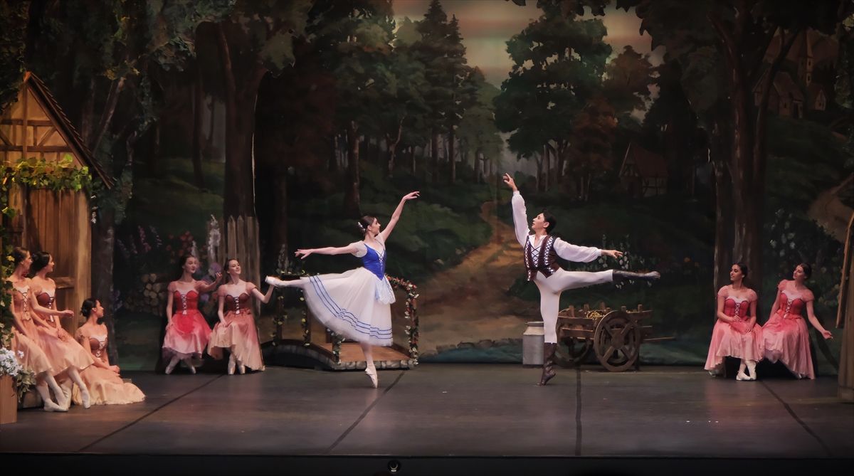 Mersin’de ‘Giselle’ Bale Gösterimi