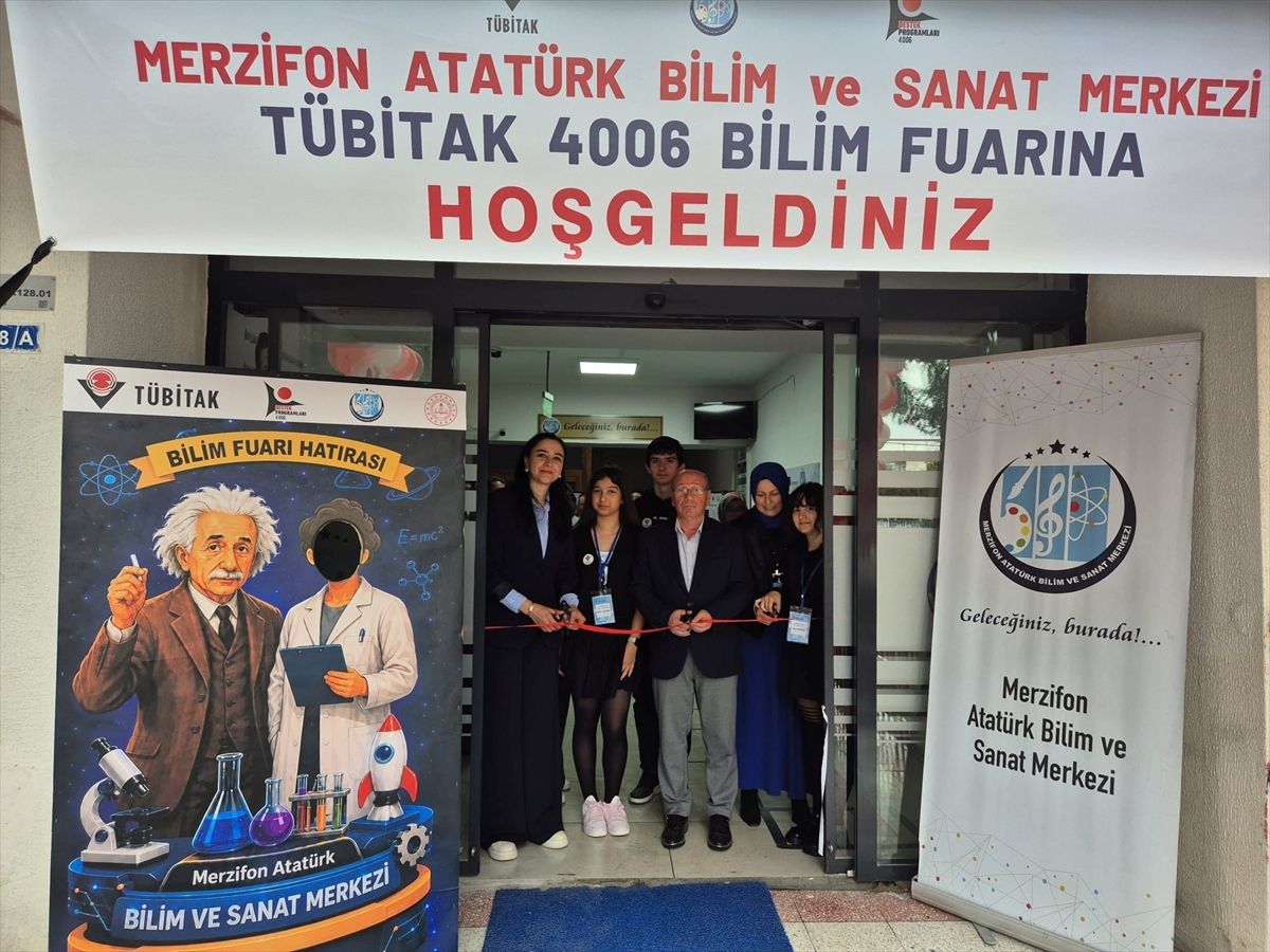 Merzifon’da TÜBİTAK Bilim Fuarı Açıldı