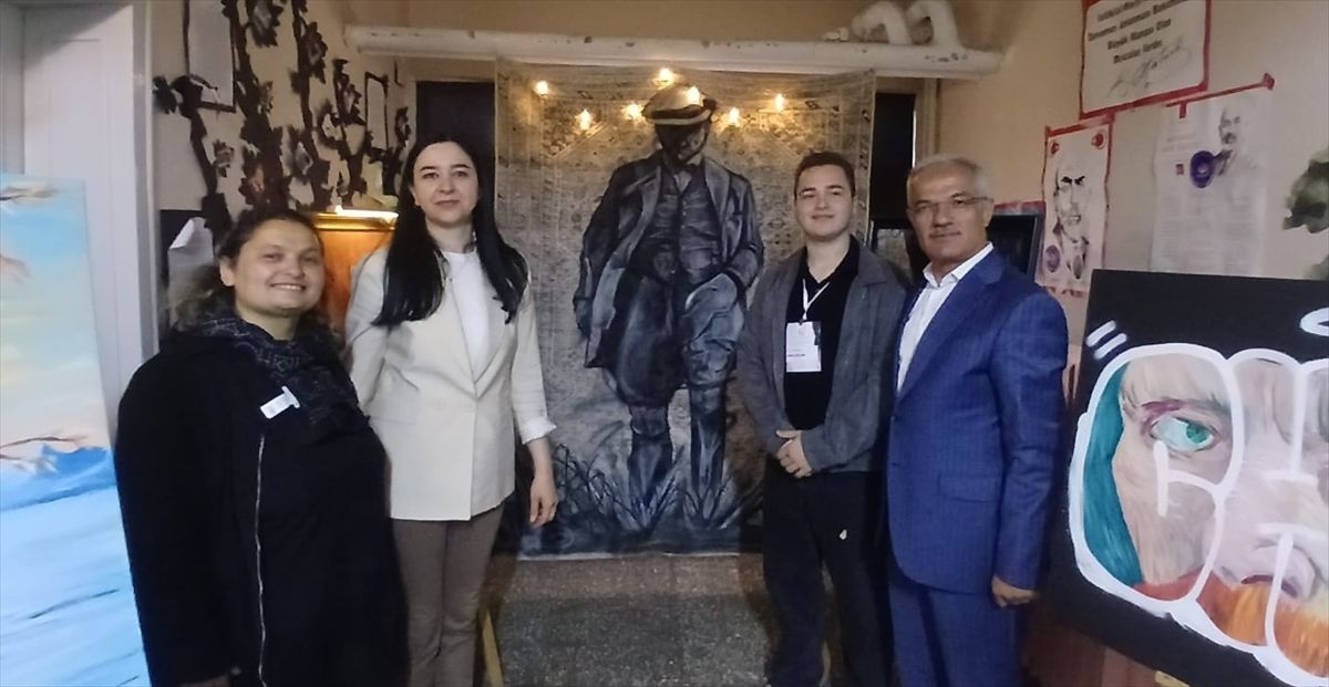 Merzifon’da Lise Öğrencilerinin Resim Sergisi