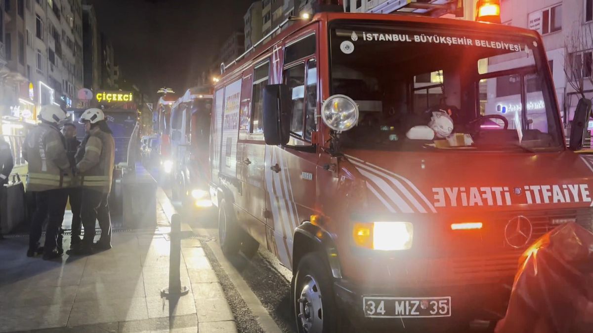 Osmanbey Metro İstasyonu’nda Raylara Düşen Genç Hayatını Kaybetti