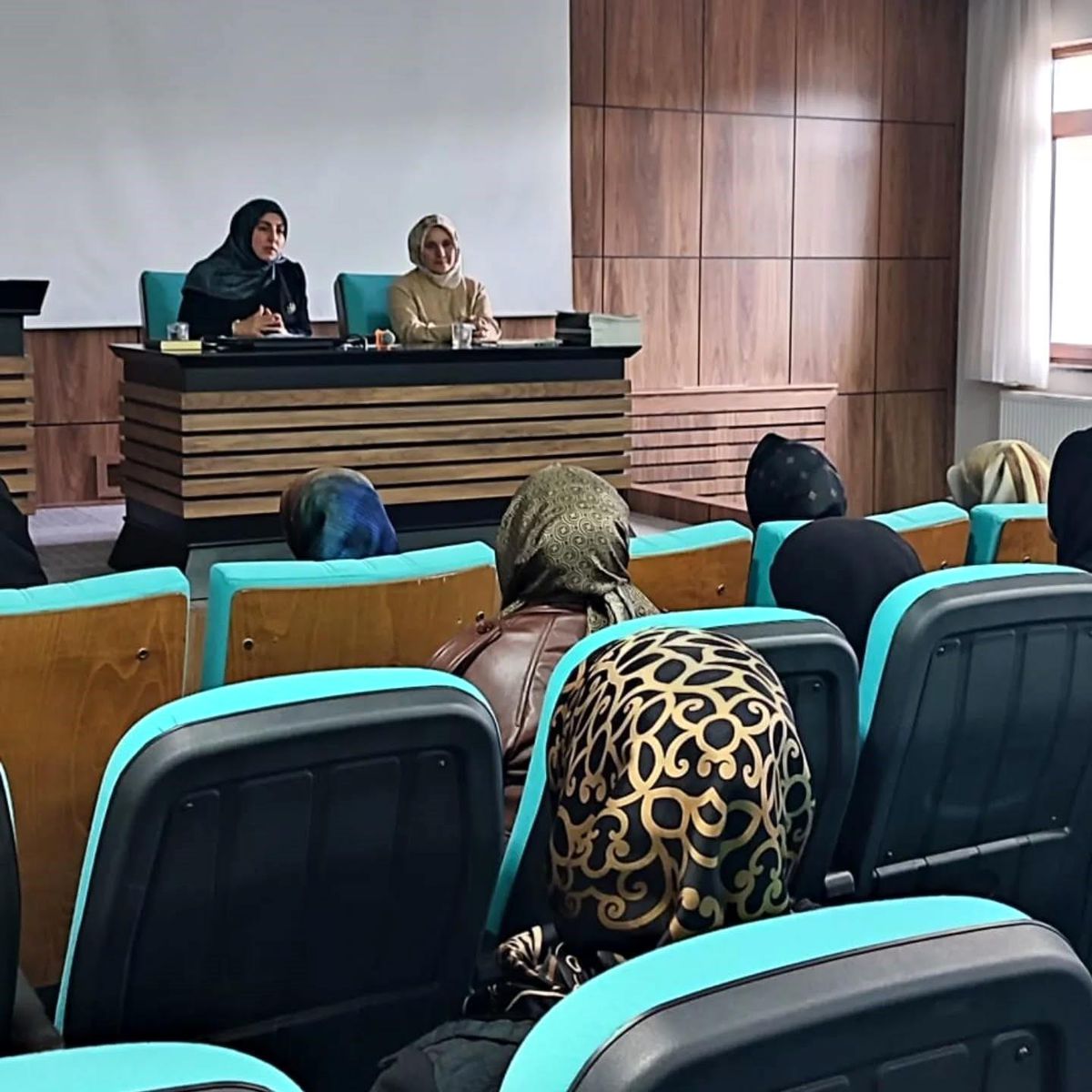 Dijital Dünyada Aile ve Çocuk