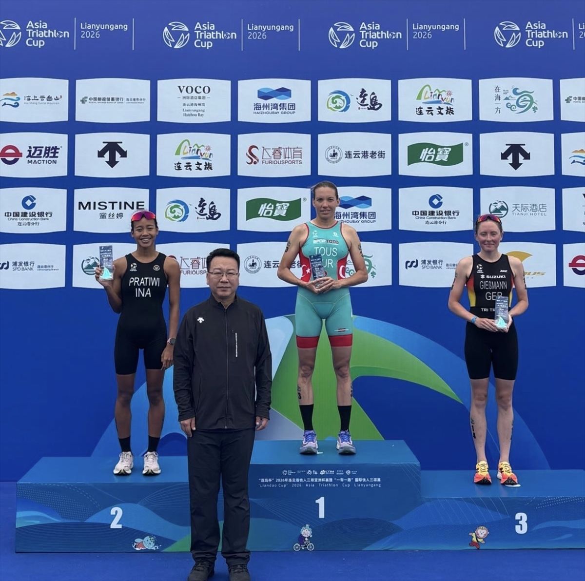 Sinem Tous Servera Asya Triatlon Kupası’nda Şampiyon