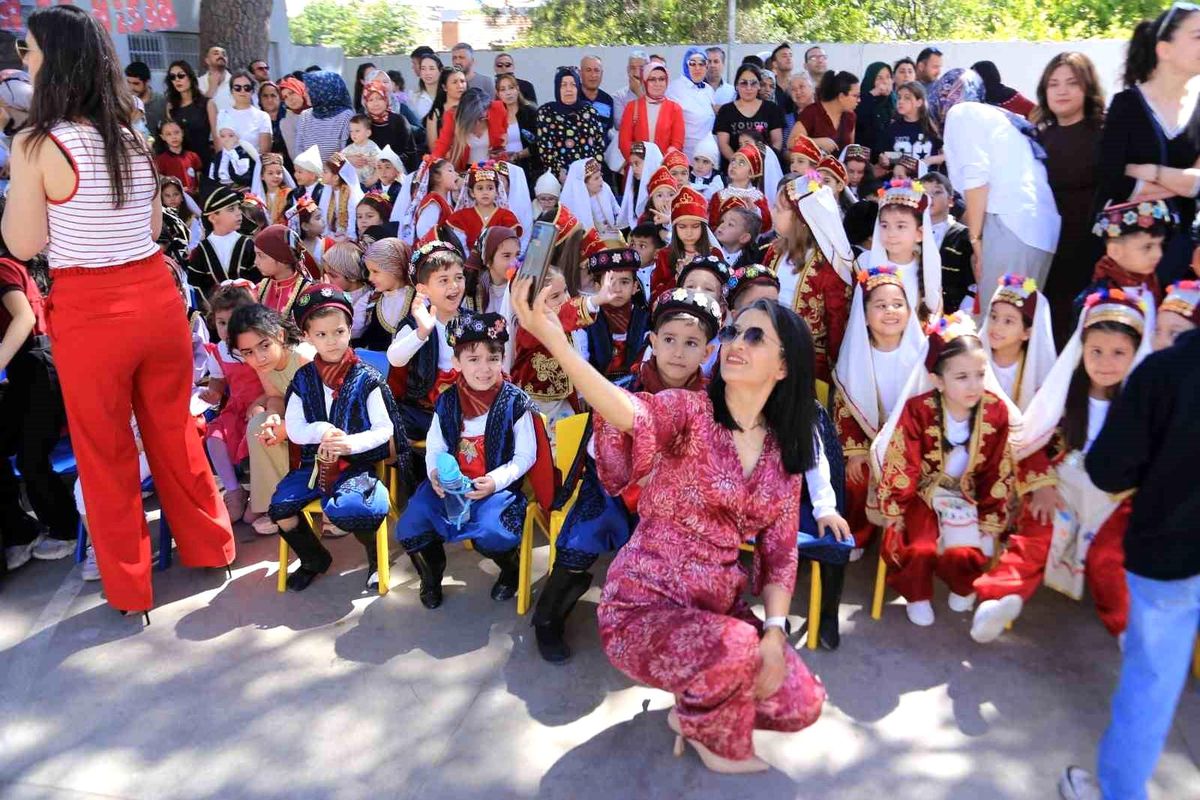 Yunusemre’de 23 Nisan Coşkusu
