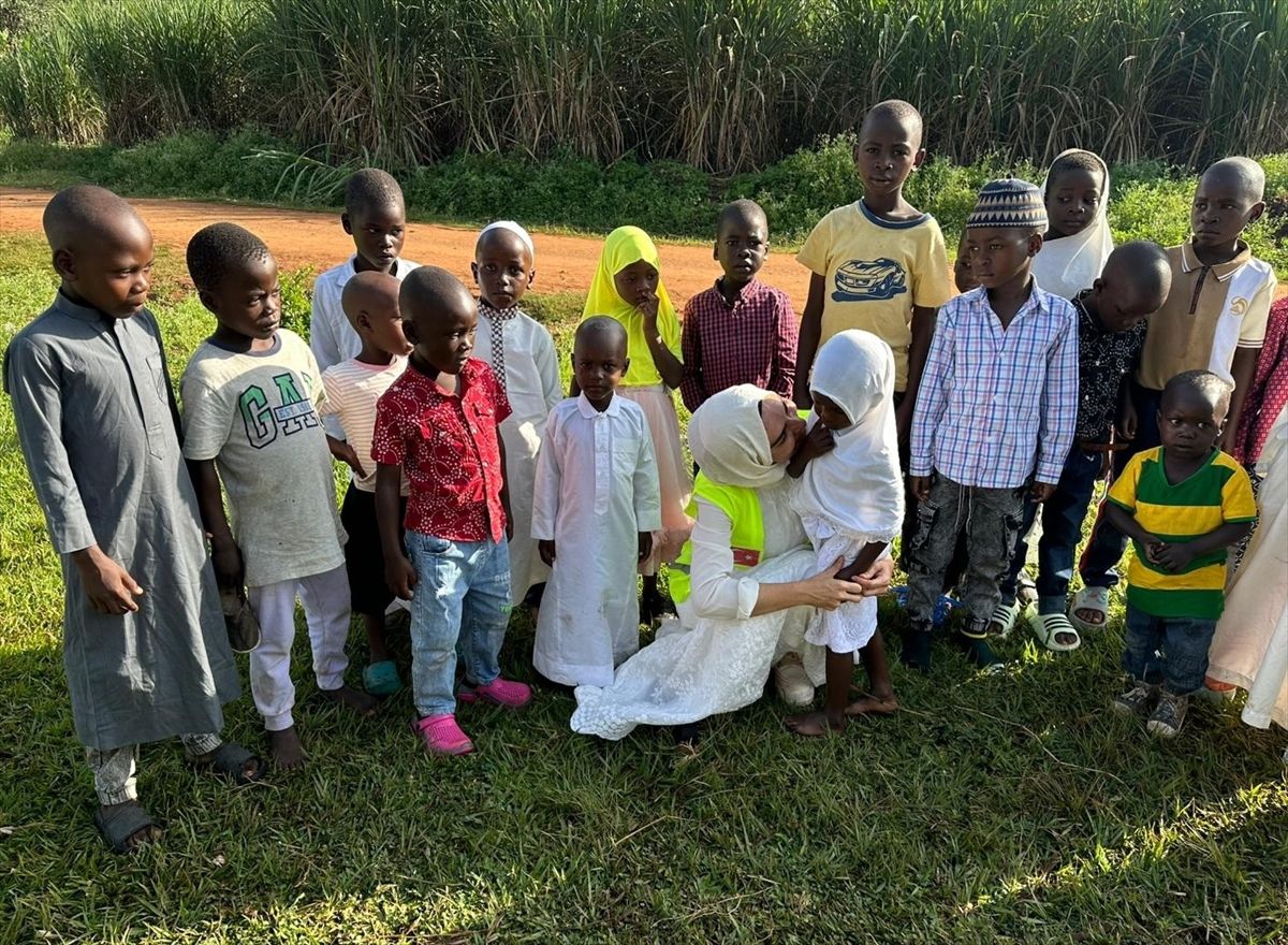 UMESKO’dan Uganda’ya Kurban Yardımı