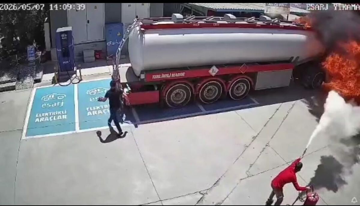 Fethiye’de Tanker Yangını Güvenlik Kamerasında