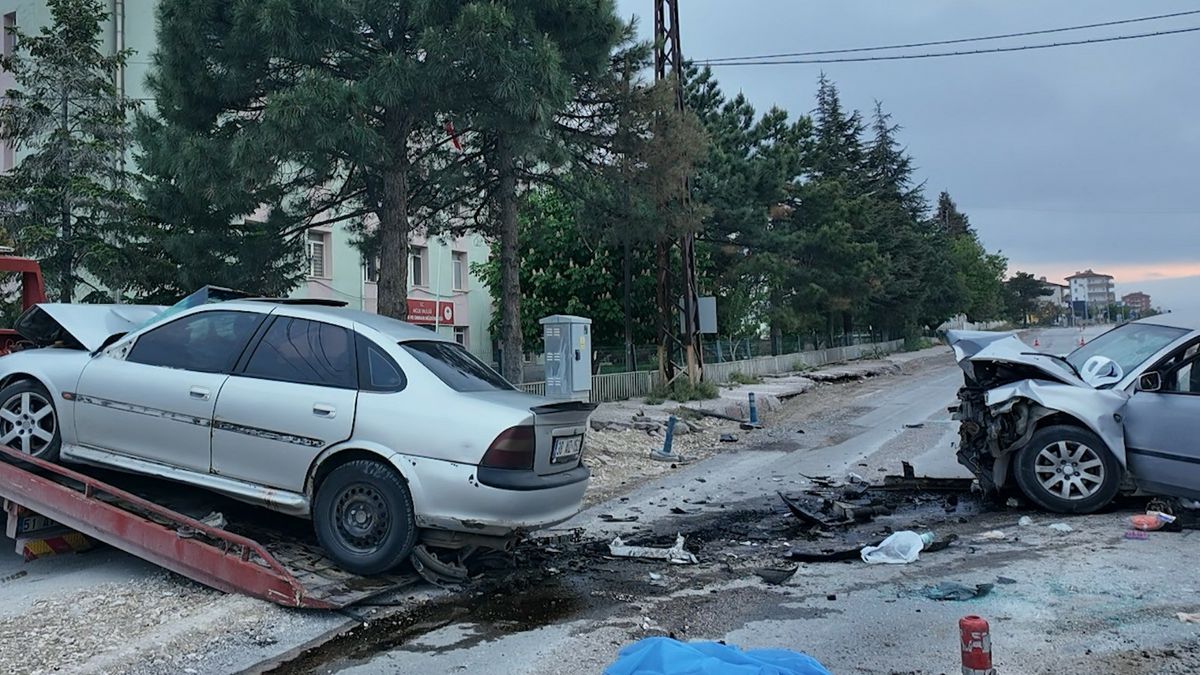 Niğde’de Trafik Kazası: 2 Ölü, 2 Yaralı