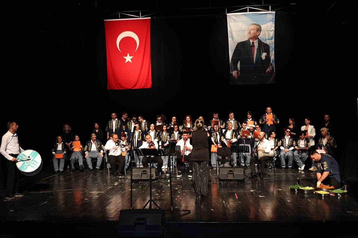 Nilüfer’de Engelliler Haftası ‘Bizim Ev’in yıl sonu gösterisiyle tamamlandı