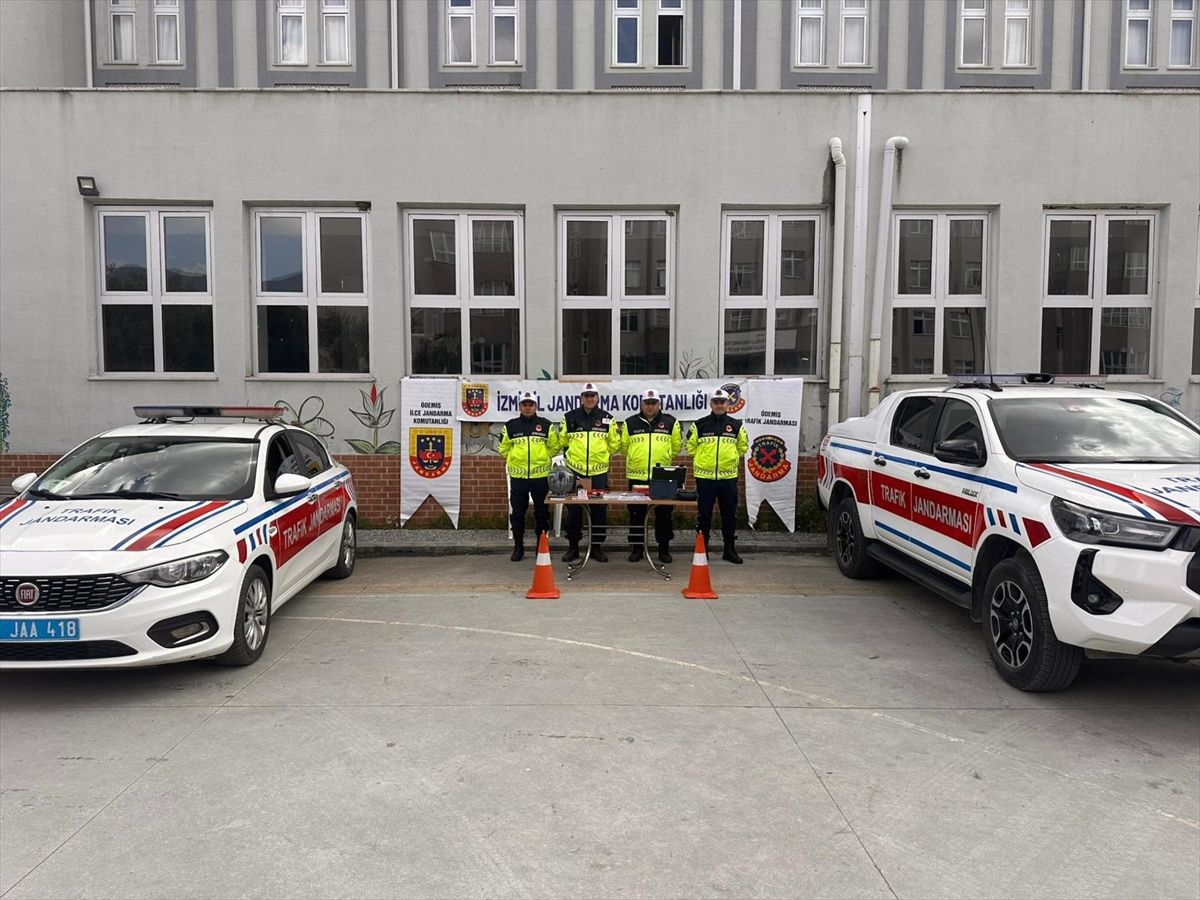Ödemiş’te Öğrencilere Trafik Eğitimi