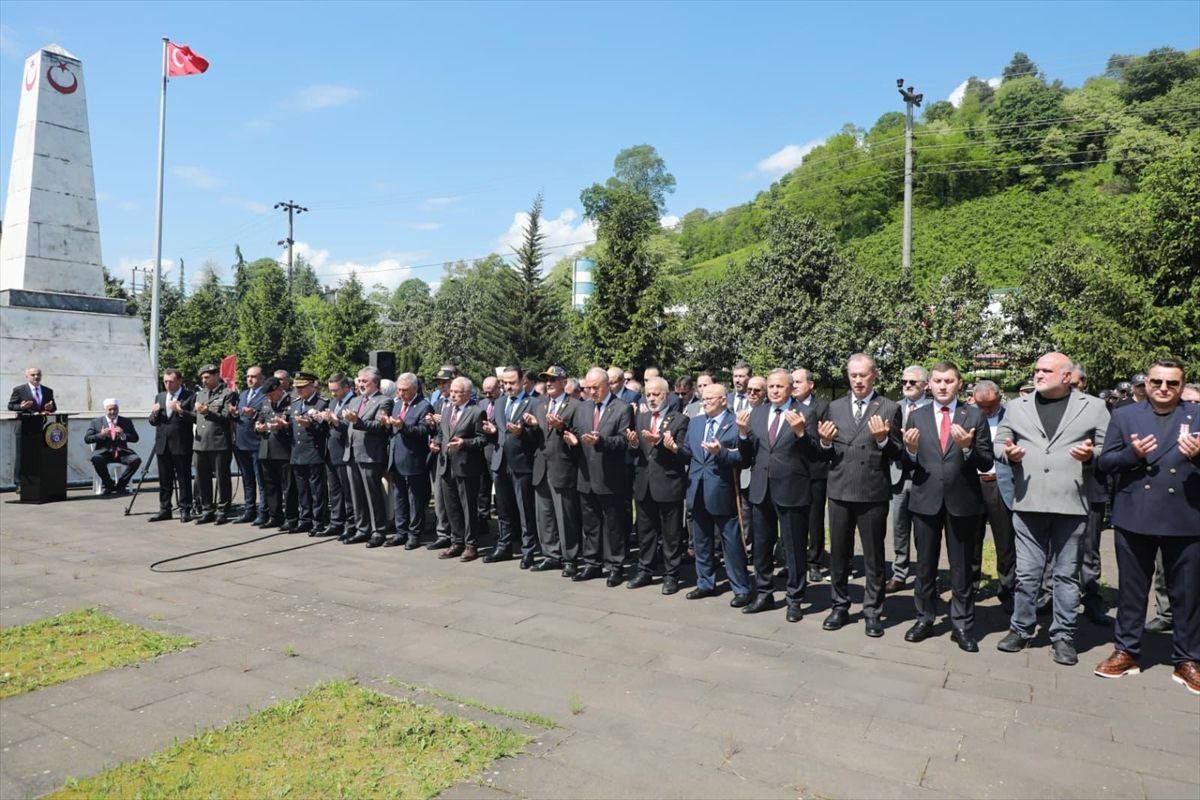 Ordu ve Artvin’de şehitlik ziyareti