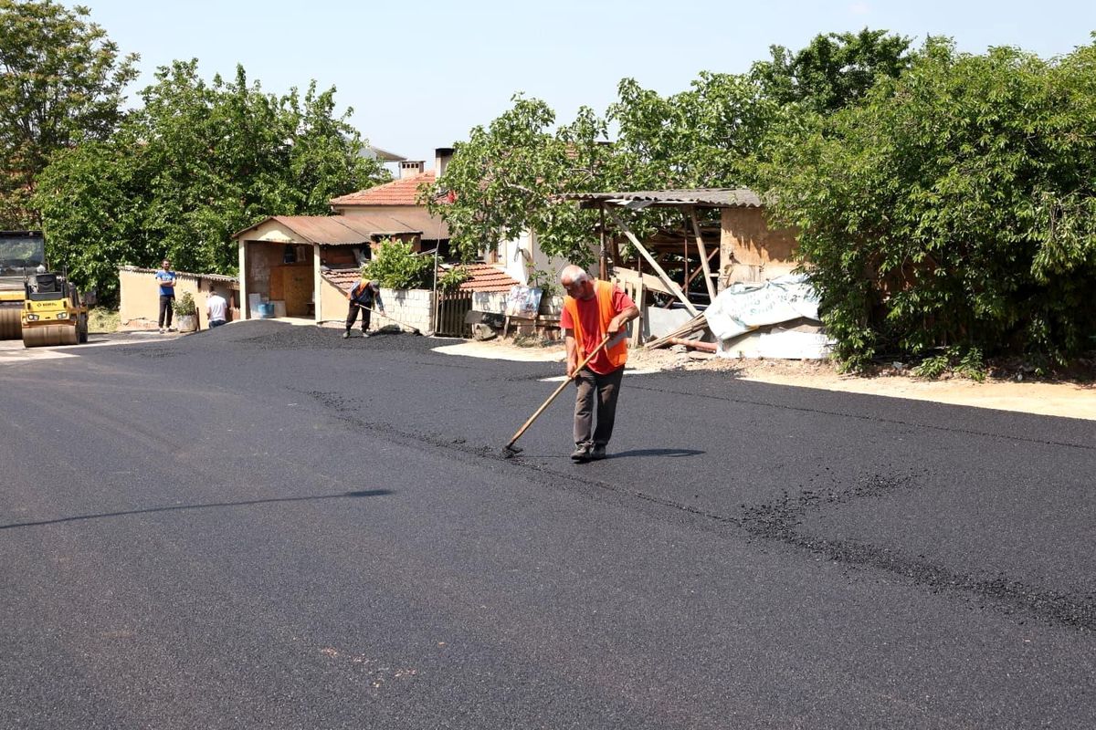 Osmangazi Belediyesi 900 ton asfalt döktü