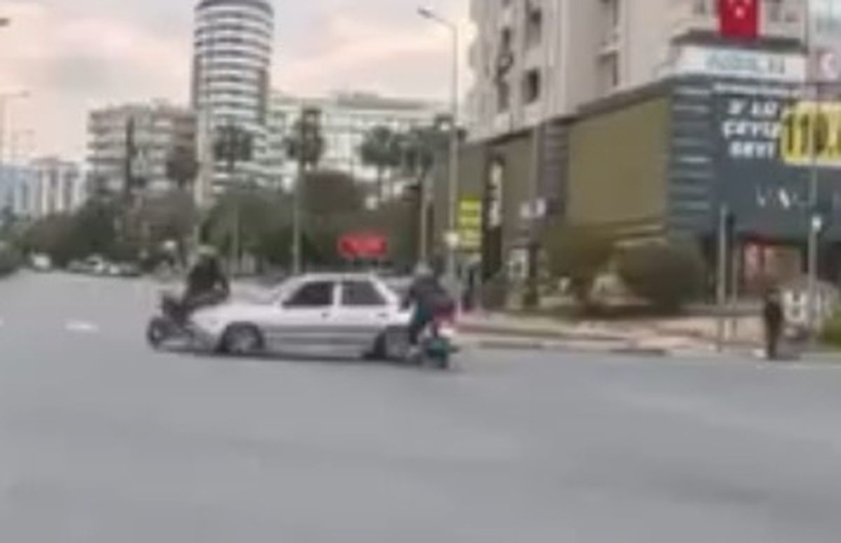 Mersin’de Kavşak Kazası: 1 Yaralı