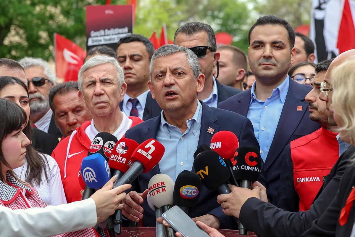 Özgür Özel: Cumhuriyet Gençlere Emanet