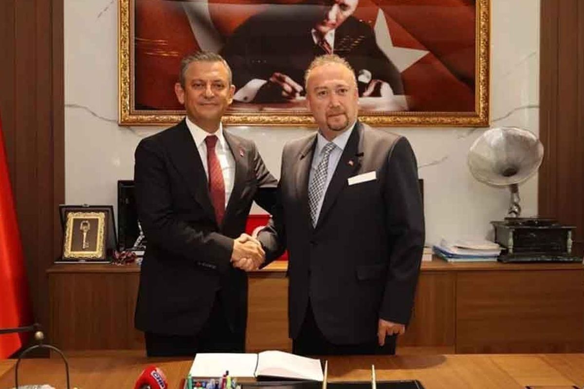 Özgür Özel’den Özkan Yalım’ın iddialarına yanıt: Silinen yazışmada bizim lehimizde bir şey var