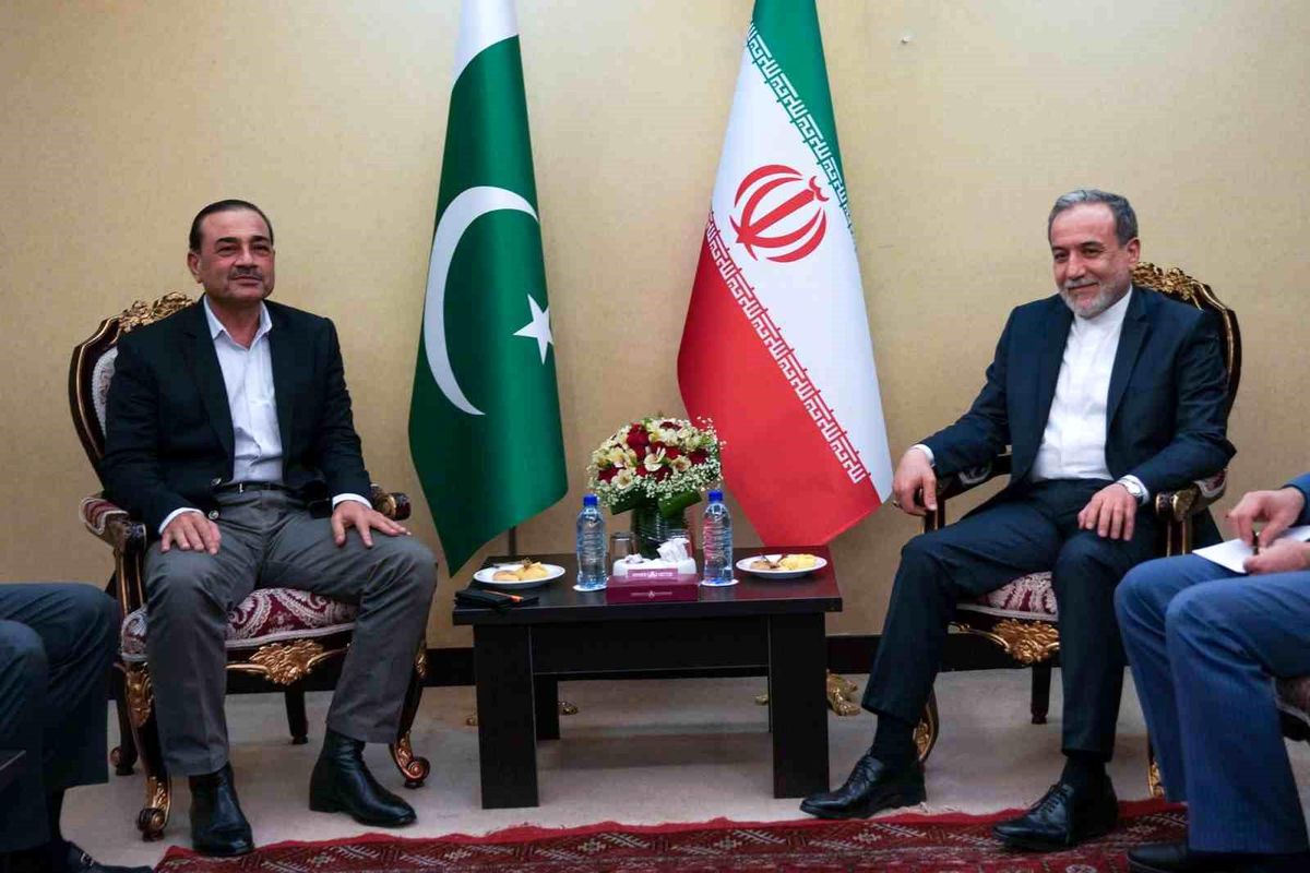 Pakistan’dan İran-ABD Krizine Arabuluculuk