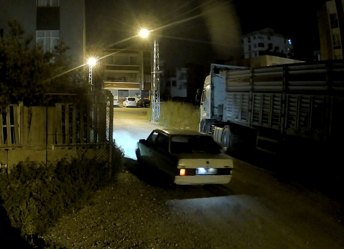Adana’da Akü Hırsızlığına Tutuklama