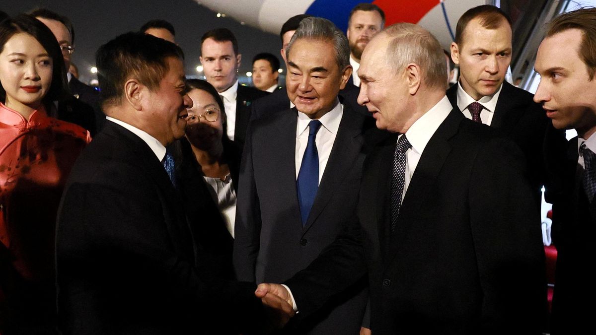 Putin, Çin’de Şi ile Görüşecek