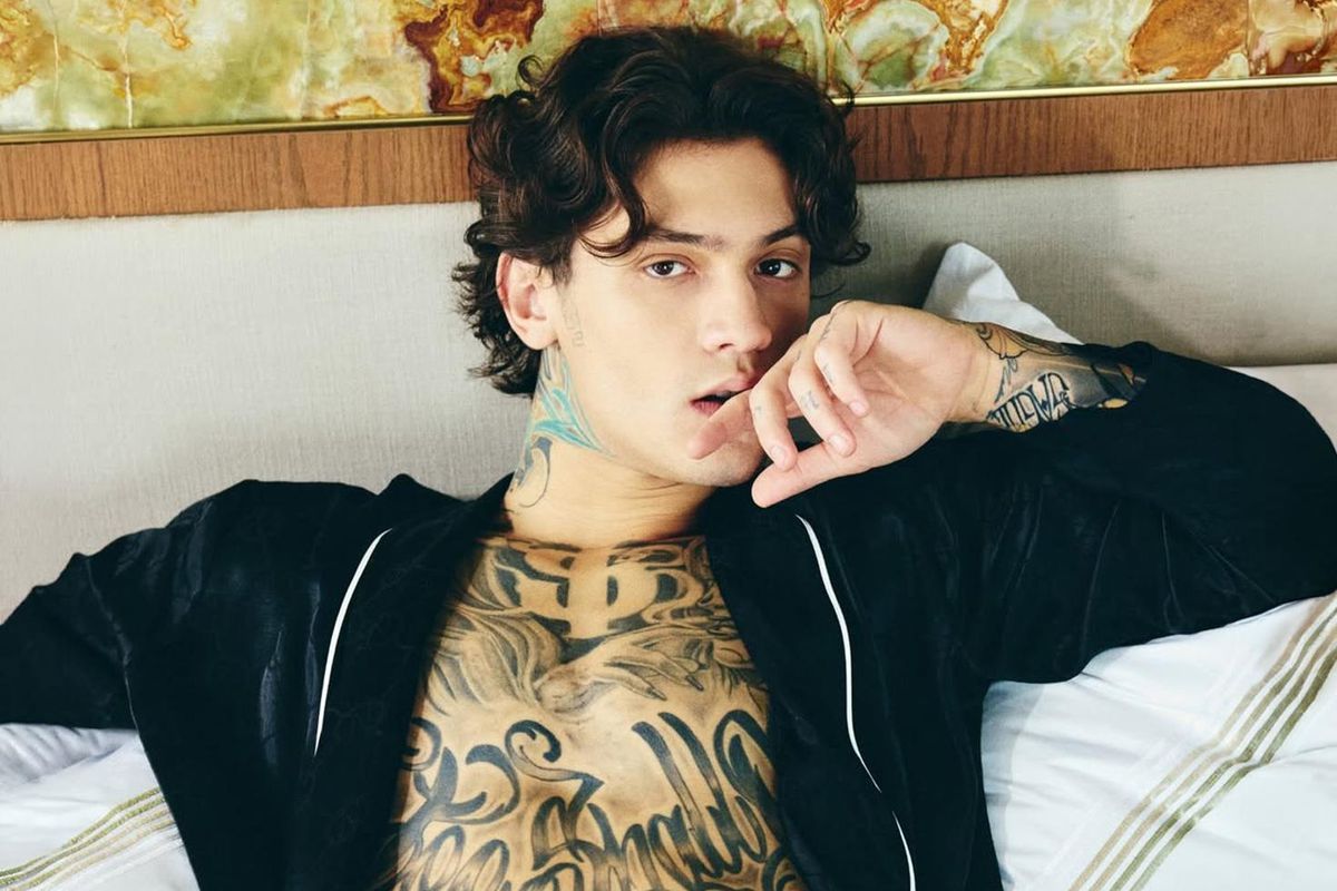 Rapçi Çakal imajını değiştirdi, gören tanıyamadı