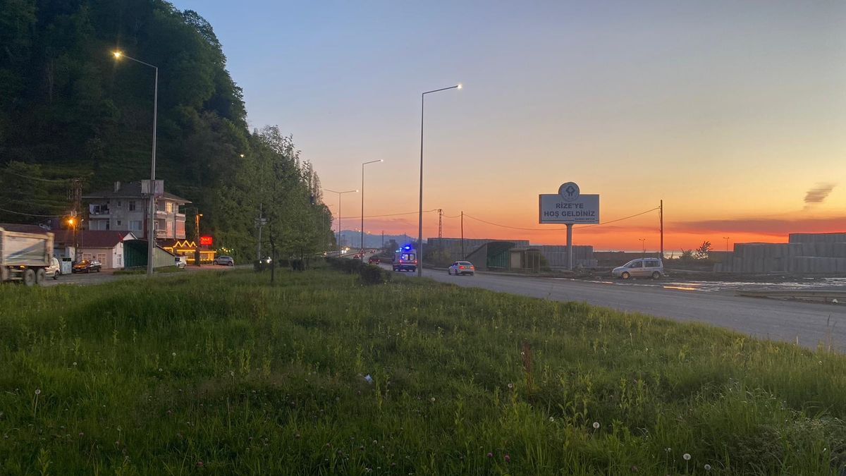 Rize’de Kamyonla Otomobil Çarpıştı: 1’i Bebek 6 Yaralı