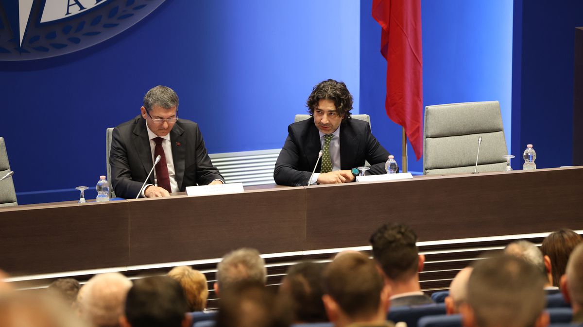 NATO Zirvesi Öncesi Roma’da Panel