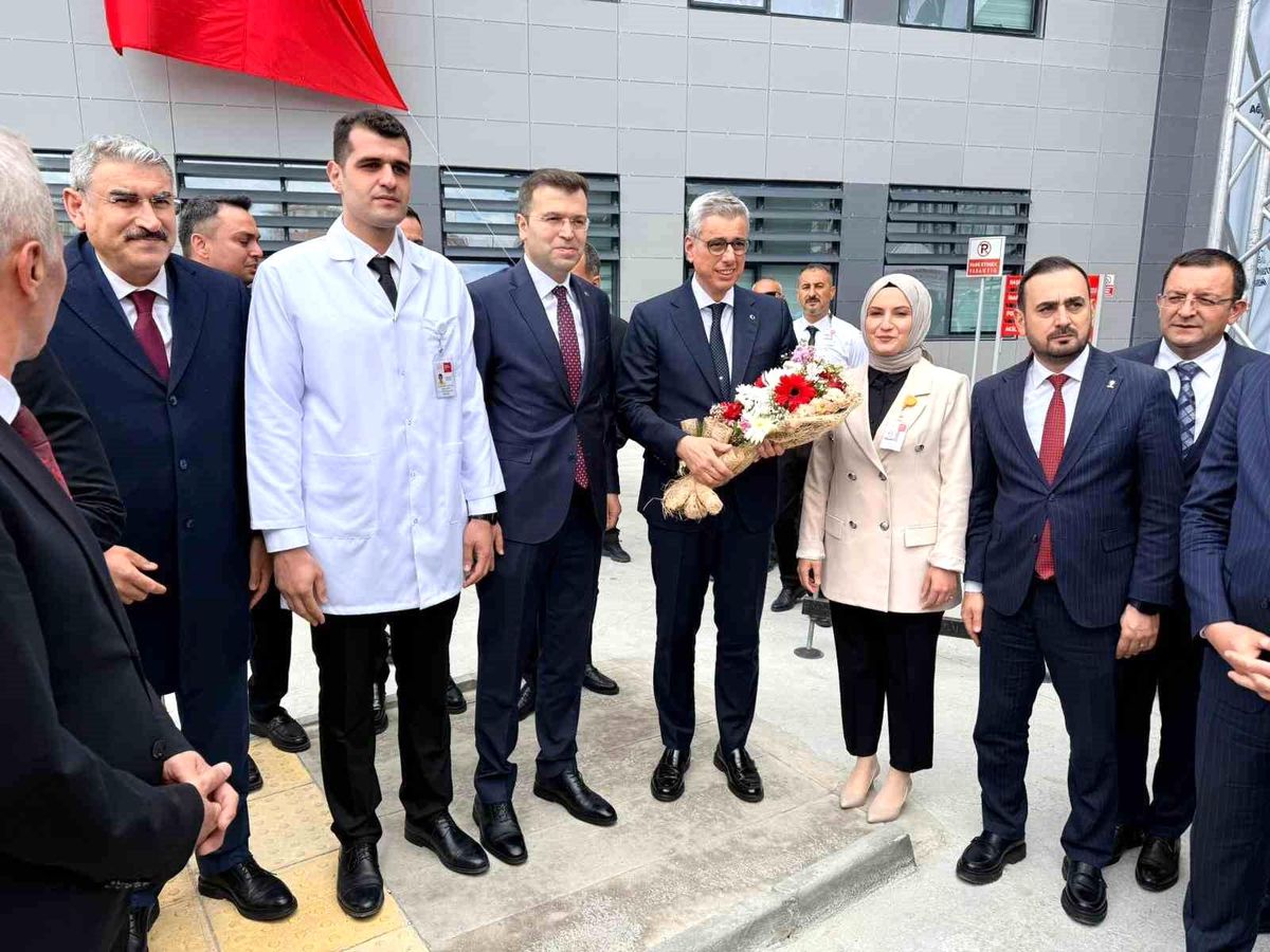 Sağlık Bakanı Memişoğlu: “Türkiye, Cumhurbaşkanımızın liderliğinde sağlıkta son 25 yılda büyük gelişim gösterdi”