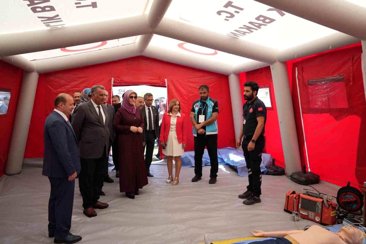 Sağlık ordusu MCBÜKAF’26’da gençlerle buluştu