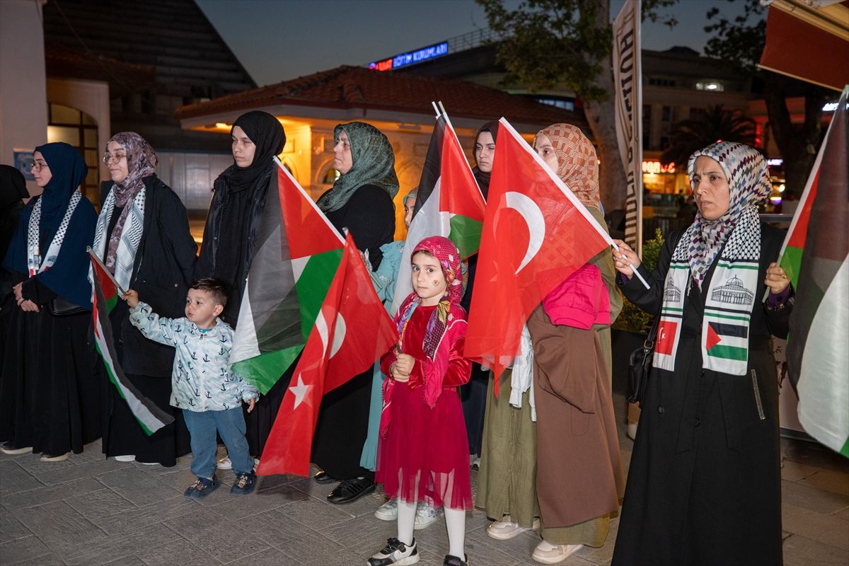 Sakarya’da İsrail’in Saldırısı Protesto Edildi
