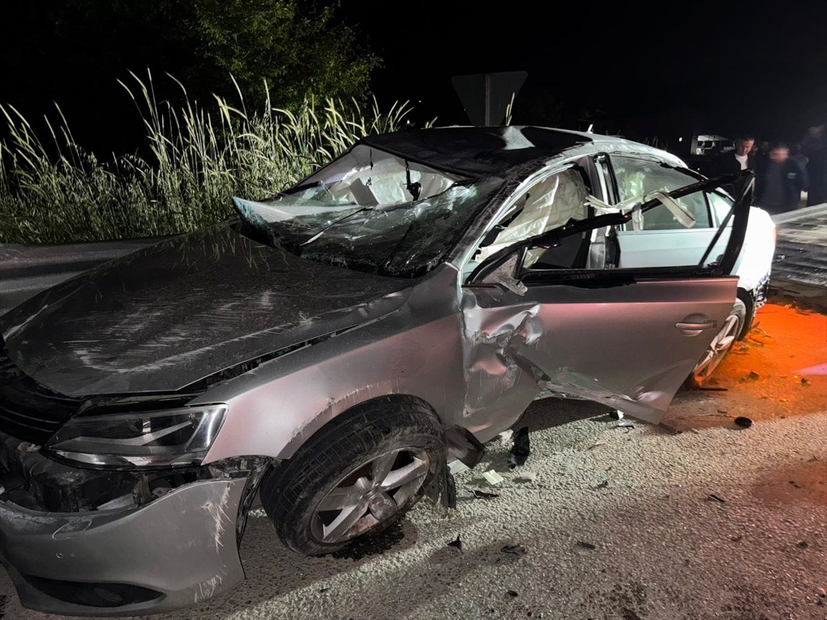 Kaynarca’da Trafik Kazası: 4 Yaralı