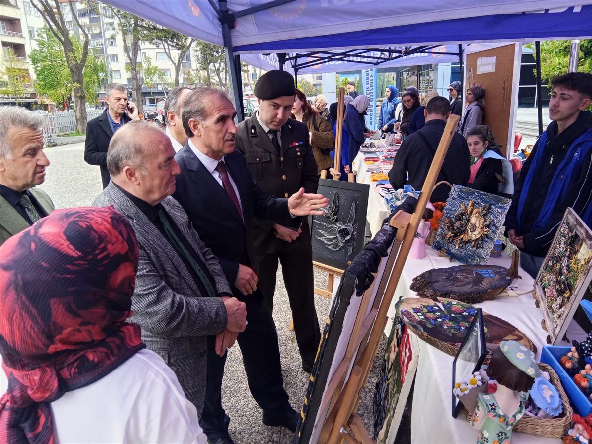 Bafra’da Engel Tanımayan Eller Sergisi